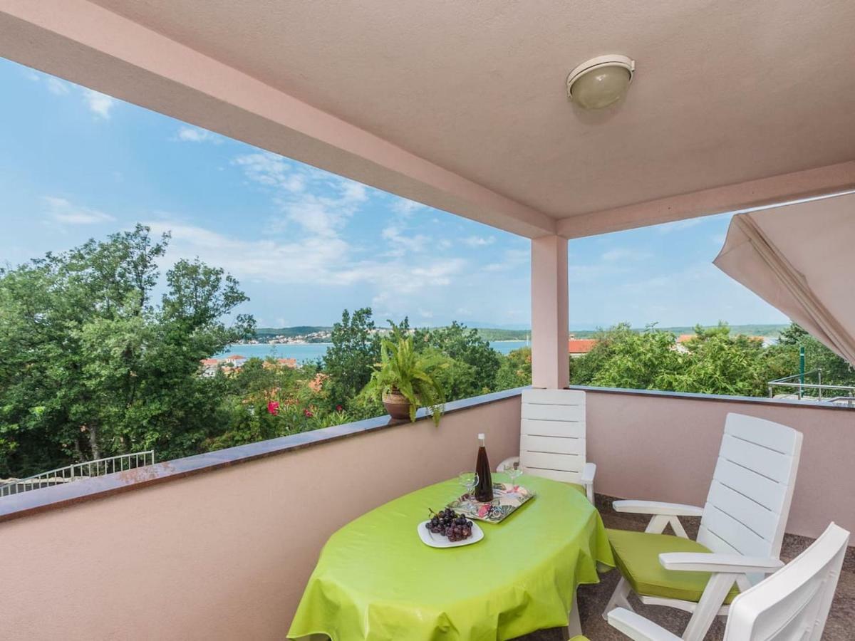 Apartment F-1 Klimno Luaran gambar