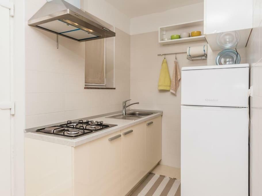 Apartment F-1 Klimno Luaran gambar